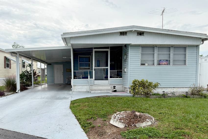 Bradenton, FL Mobile Home for Sale located at 508 44th Ave F15 Village On The Greens